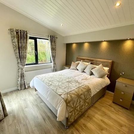 *Luxury Holiday Home With Hot Tub Close To Beach* Penally Esterno foto