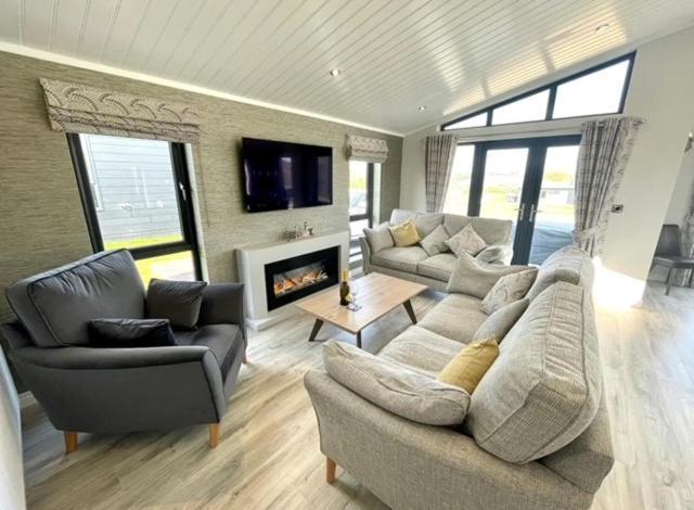 *Luxury Holiday Home With Hot Tub Close To Beach* Penally Esterno foto